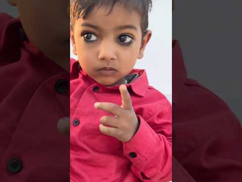 Introducing the "VitaWear SmartBand," a next-generation wearable gadget🎉