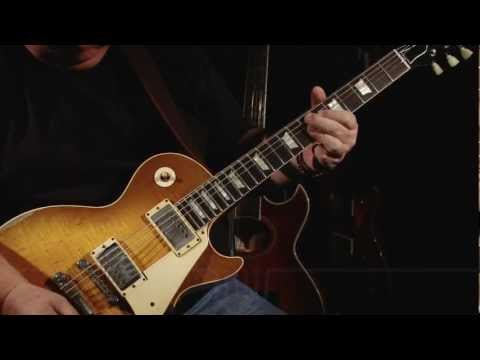 Whitesnake Guitarist Bernie Marsden plays 'Dynaflow' on his 1959 Gibson Les Paul at WildWire Music