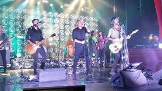 Sixteen - Terriblemente Cruel // Leiva y Dani Martín (Directo Huelva 15/09/2017)