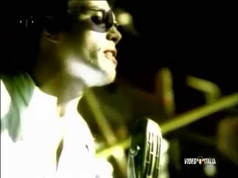 Gianluca Grignani - La Fabbrica di Plastica - 1996 official video
