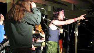 O&#39;2L performs &quot;Welcome&quot; at Mt. Haven 8/16/08 (5/11)