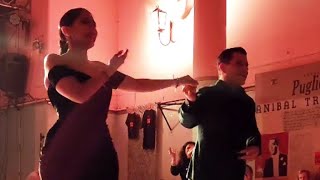 Corazón de Artista (D'Arienzo) Fatima Caracoch y Brenno Marques. El motivo Tango. 9sep24 (4/4)