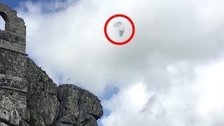 लाइव TV पर दिखे एलियंस के विमान || UFO Caught on Live TV | DOWNLOAD THIS VIDEO IN MP3, M4A, WEBM, MP4, 3GP ETC