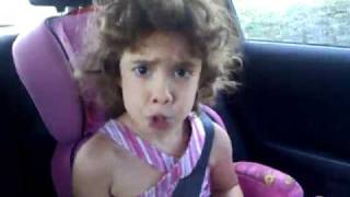 Funny Child sings and impersonates Mika (Grace Kelly)