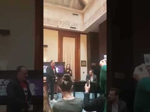 Adna i Tony prvi put izveli pjesmu "Kao u snu"