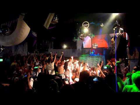 lisa lashes halloween (silence)