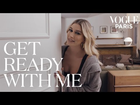 ハイリー・ビーバー、カルバン・クラインのパーティーで衣装を選ぶ｜Get Ready With Me｜Vogue Paris (Hailey Bieber chooses her outfit for a Calvin Klein party | Get Ready With Me | Vogue Paris)