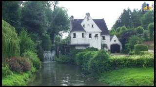 preview picture of video 'Le vieux tracteur... et le Moulin Espagnol d'Enquin les Mines (25 sec)'