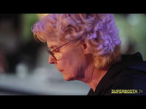 Tunegirl live at SUPERBOOTH24