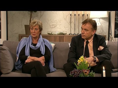 Schönbeck och Linge svarar på frågor om syskonrelationer - Malou Efter tio (TV4)