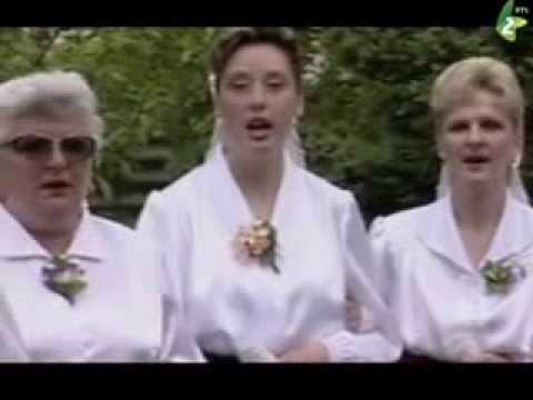 ZAHURKALI  DVA HERLJIČKI -- Ženska grupa KUD „Žatva", Kocur