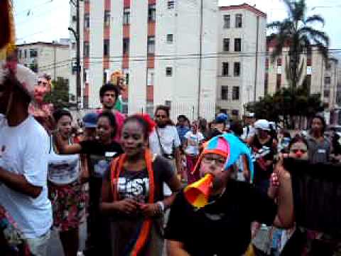 Pombas Urbanas e Varios Grupos cortejo de Abertura do 2° Encontro Comunitário de Teatro Jovem