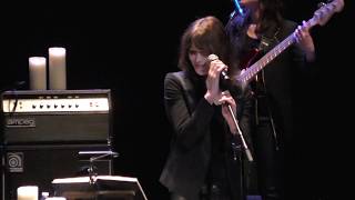 Carla Bruni L&#39;Amoureuse 2018