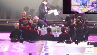 Download lagu Red Velvet, NCT127 Reaction to MOMOLAND Stage BBoom BBoom [4K]@190115 mp3