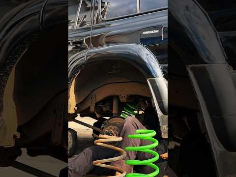 FRESH IRONMAN COILS WITH A 2 INCH LIFT FITTED ONTO LAND CRUISER 80 SERIES!