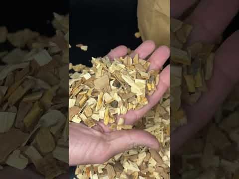 Универсальная щепа для копчения Gorillas BBQ - дуб, 1кг KPT22 - фото 1 - id-p2236087557