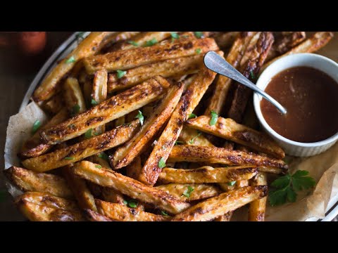 Ma méthode pour des frites au four CROUSTILLANTES (+ la recette de la sauce curry comme à Macdo)