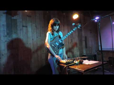 Sarah Louise @ The Waiting Room 05/11/19