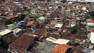preview picture of video 'Pemukiman padat part 1 of 2 | Densely populated residential section 1 of 2 videos'