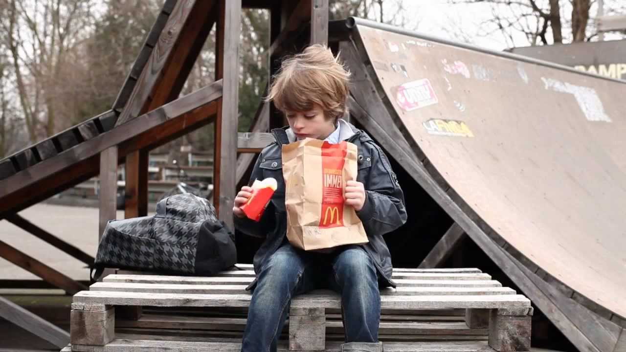 Anuncio McDonalds (Package) McDonalds vs. Burger King 2011