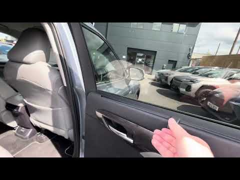 Toyota Highlander 2.5 Hybrid Sol 7 Seater - Image 2