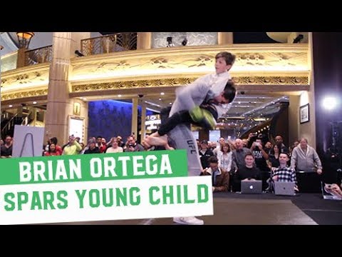 UFC 222 Open Workouts: Brian Ortega spars young kid -- and taps