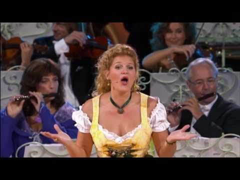 Two little italians /HQ/ - Mirusia Louwerse, Andre Rieu