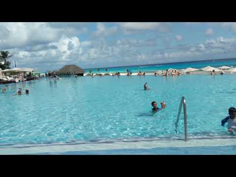 Beautiful Cancun with Marc and Lizeth - November 2019 - More Pictures