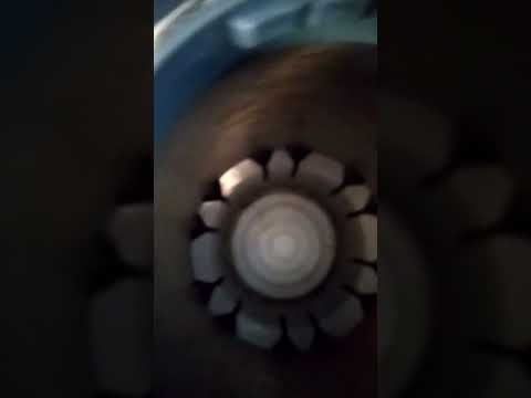 Sodastream richtig Reinigen Becher demontieren