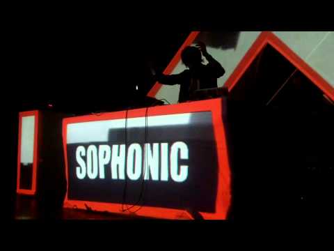 Sophonic Difuzion (How To Kill The Party #9 - 12/02/11 - Le Bikini - Toulouse)