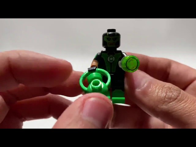 Vídeo relacionado con LEGO DC Super Heroes Series: Green Lantern Minifigure (71026)