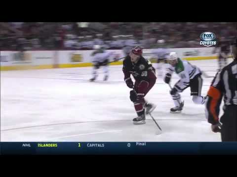 Antoine Vermette scores his 21st of the season with a backhand vs. the Dallas Stars