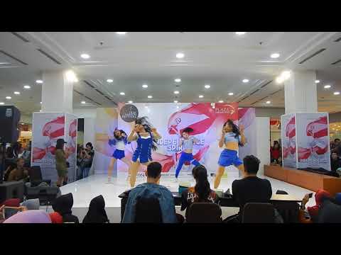 180812  BLACKPINK - FOREVER YOUNG & ‘뚜두뚜두 (DDU-DU DDU-DU)’ BY BABY C