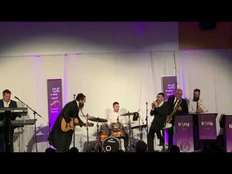 Avraham Fried and Joey Newcomb sing Hashem take us higher
