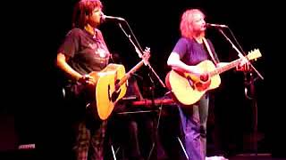 indigo girls: 2008-09-14: prince of darkness - neighborhood theatre - charlotte, north carolina