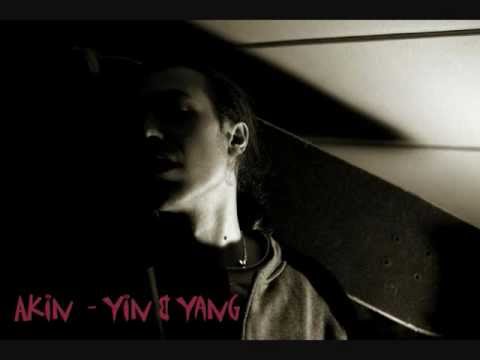 Akin - Yin & Yang (klipp från En kärleksattack på Svensk hiphop med ametist)