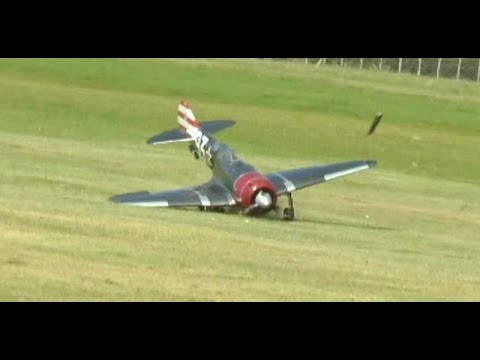 RC PLANE CRASH GIANT SCALE LAVOCHKIN L-A7 MOKI 250cc - MICK - HEADCORN RC MODEL AIRCRAFT SHOW - 2014