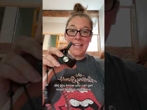 How To Clean Your Water Bottle: Helpful Tip!