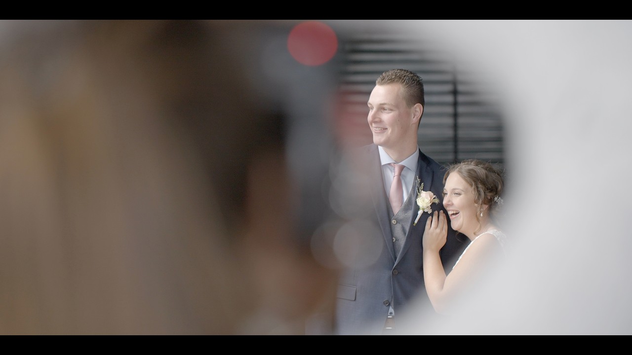 Klik om video te laden en af te spelen