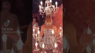 Download lagu Katy Perry sings Chandelier by Sia 💡🕯 mp3