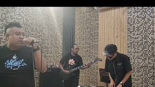 Download lagu A Tale That Wasn't Right Helloween cover by WALOH MATENG BAND mp3