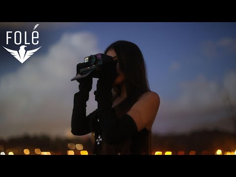 Vanesa Sono - Polaroid