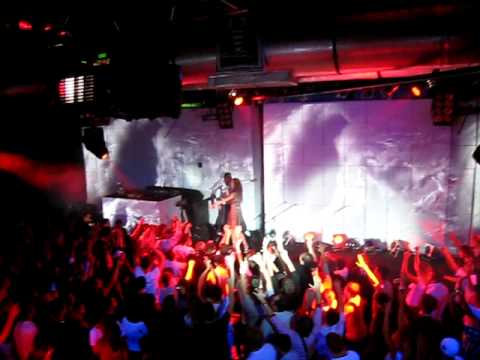 Bobina feat. Elles de Graaf @ Gaudi club, Moscow (03-10-2009)