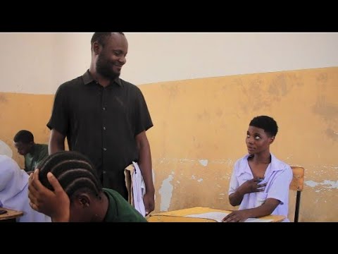 CHUMBA CHA MTIHANI ( NA MAPENZI)