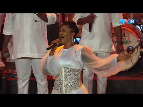 Efe Grace's powerful ministration at #TaabeaTehillahExperience2022 with Ohemaa Mercy