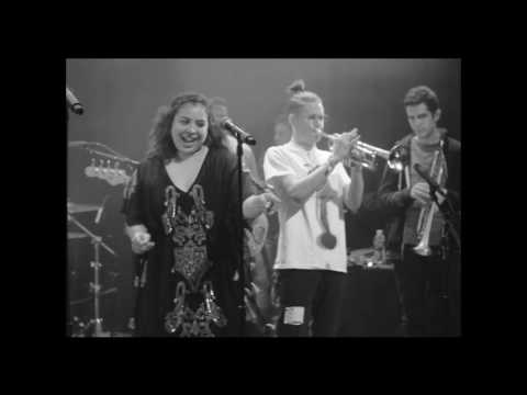 Burns Twins X Kaina - Honey live