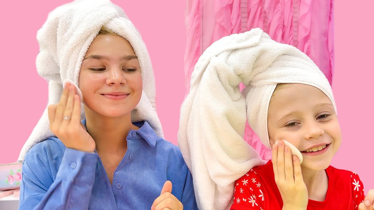 Настя узнает правила принцесс. Nastya learns from Meggie the rules of the Princesses
