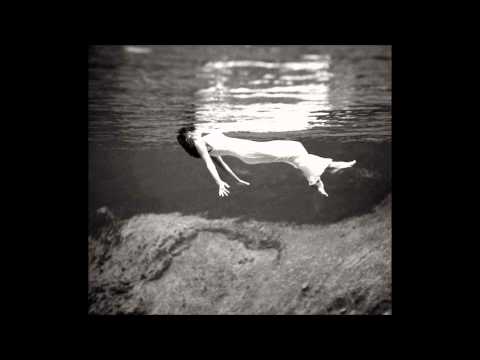 Gabrielle Aplin ft Bastille -  Dreams