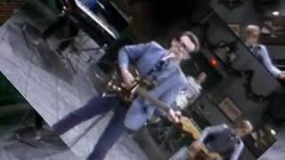 Elvis Costello - Radio Radio.