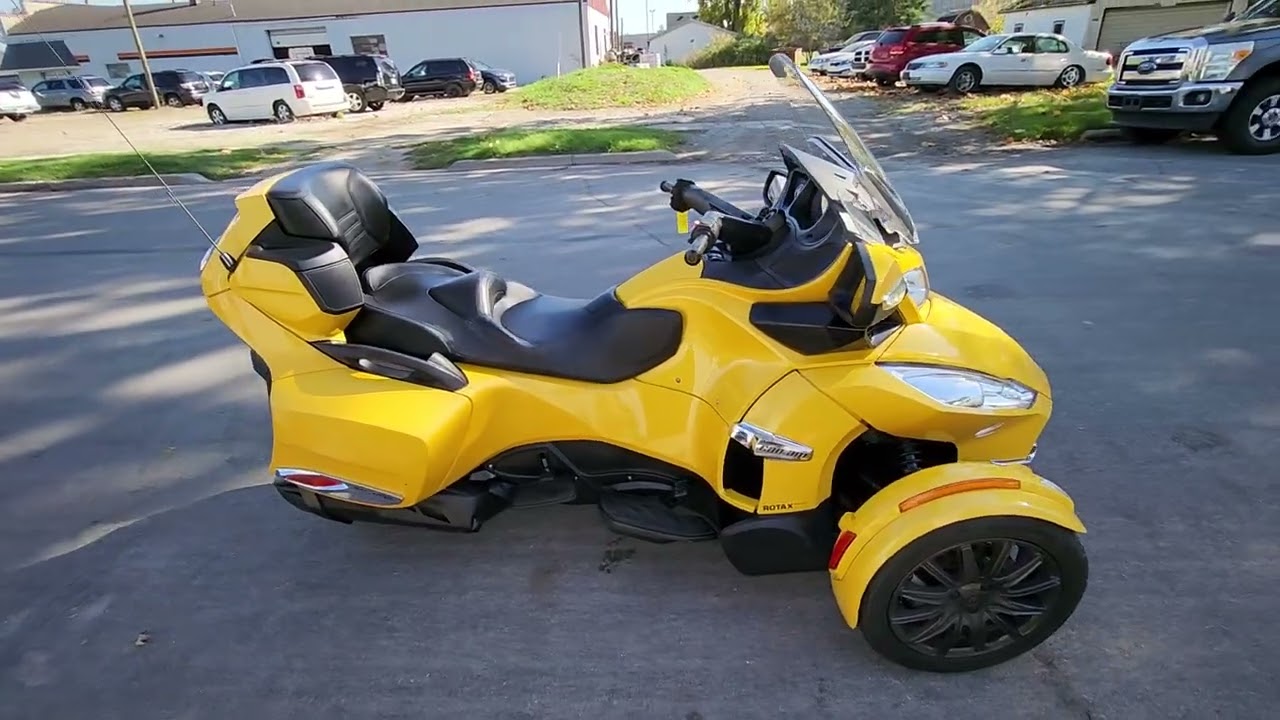 2013 Can-Am Spyder RT-S SE5 Motorcycle